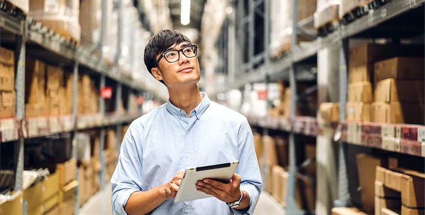 Mengelola-Stok-dan-Inventaris-dalam-Bisnis-Distributor-Tips-untuk-Keberhasilan-Jangka-Panjang-Qlausa