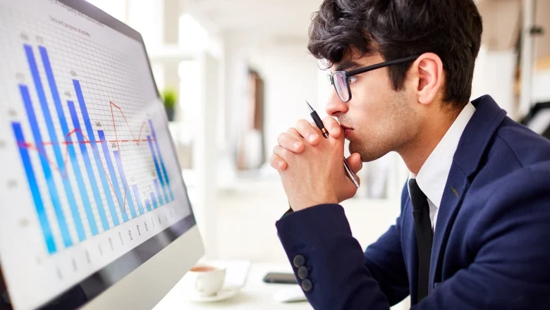 Mengambil-Keputusan-Berdasarkan-Data-Manfaat-Analisis-Market-Qlausa