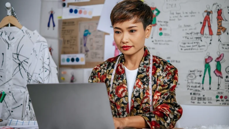 Mulai-Bisnis-dengan-Kaki-yang-Kuat-Keyakinan-Diri-dengan-Business-Model-Canvas-Qlausa