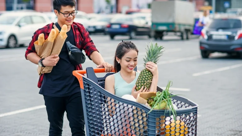 Customer Relationship vs. Transaksi: Pentingnya Membangun Hubungan Jangka Panjang