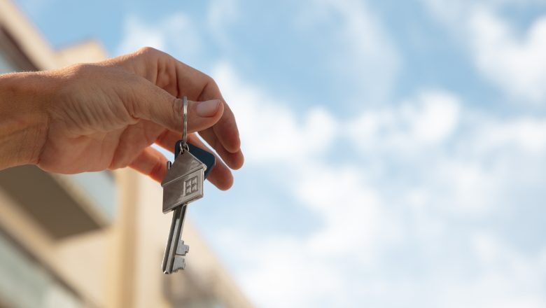 Kemitraan-yang-Menguntungkan-Menjelajahi-Peran-Key-Partners-dalam-Bisnis-Qlausa-1