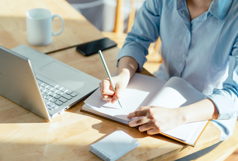 Aset-Bisnis-yang-Mendukung-Mengoptimalkan-Key-Resources-Qlausa-1