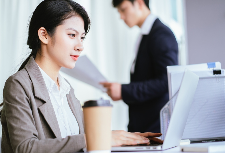 Key-Resources-vs.-Key-Partnerships-Peran-Masing-Masing-dalam-Bisnis-Anda-Qlausa-1