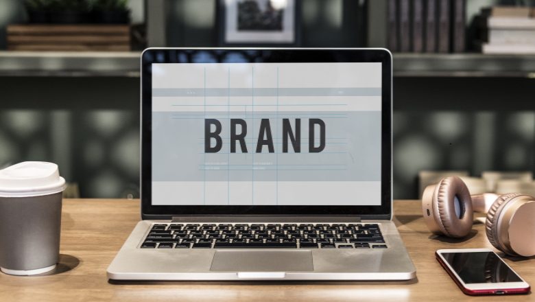 Mengembangkan-Hubungan-Masyarakat-Digital-untuk-Branding-yang-Kuat-Qlausa-1