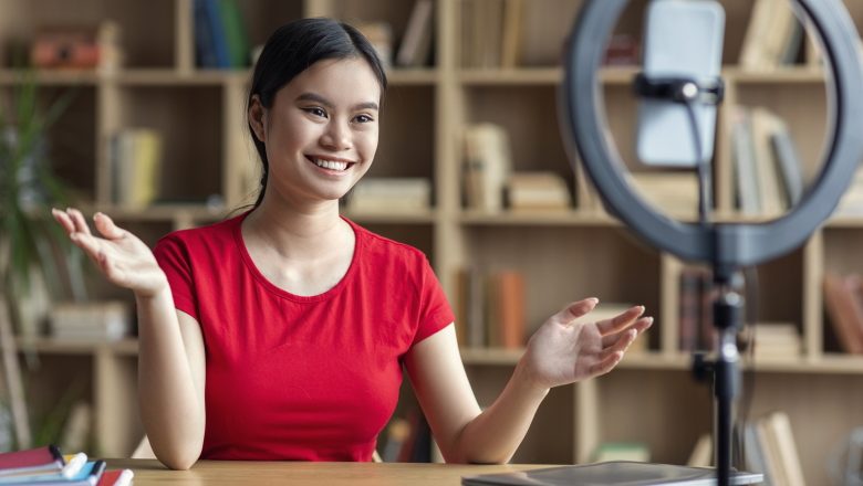 Cara-Menarik-Audiens-Baru-Menggunakan-YouTube-Shorts-Qlausa