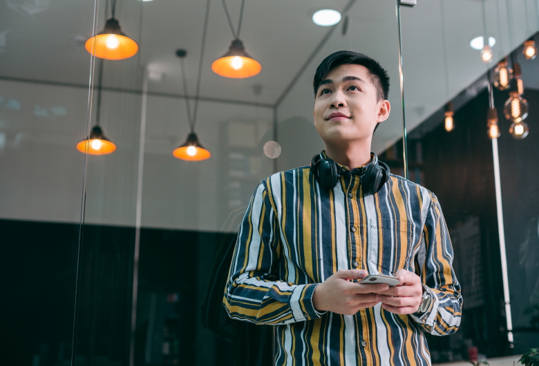 LinkedIn-untuk-Pengusaha-Cara-Menarik-Klien-Baru-Qlausa