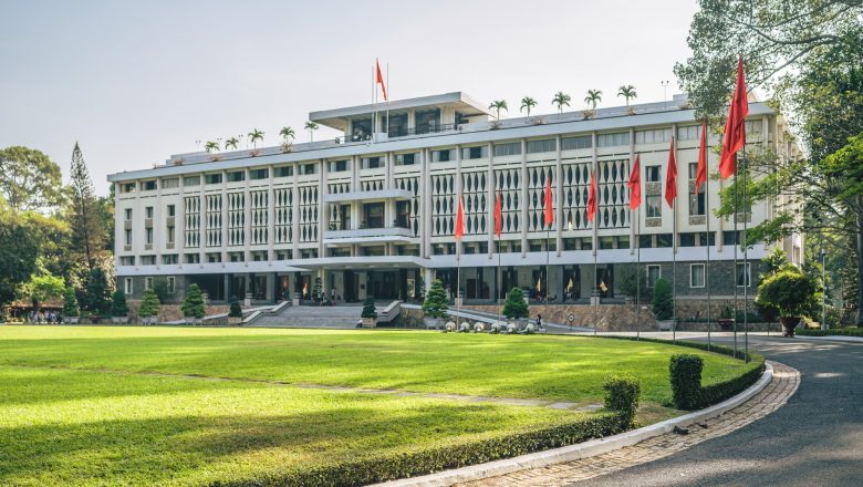 Tingkatkan Branding Sekolah Swasta Melalui Website dan Social Media