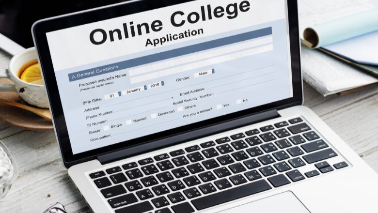 Website Kampus Bisa Mempermudah Mahasiswa Mengakses Informasi Pendaftaran