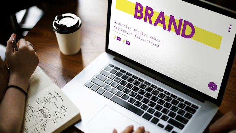 Branding-Bisnis-Online-Solusi-Terbaik-untuk-Membangun-Kepercayaan-Konsumen-di-Era-Digital