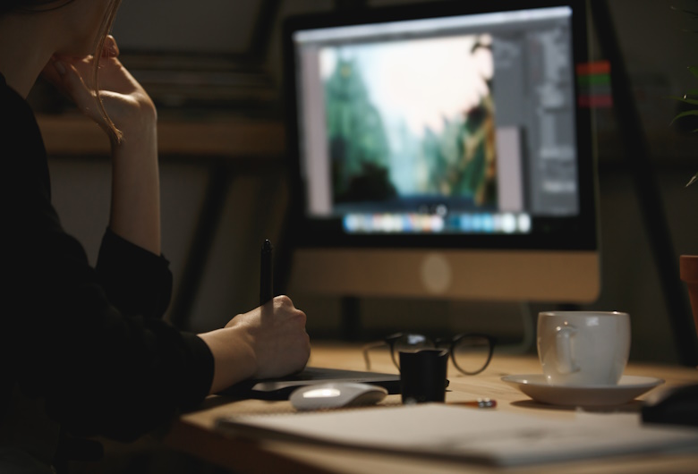 Jasa-Desain-Grafis-untuk-Strategi-Digital-Marketing-1