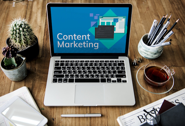 Peran-Jasa-Content-Marketing-dalam-Membangun-Citra-Merek-Jangka-Panjang-Qlausa-1