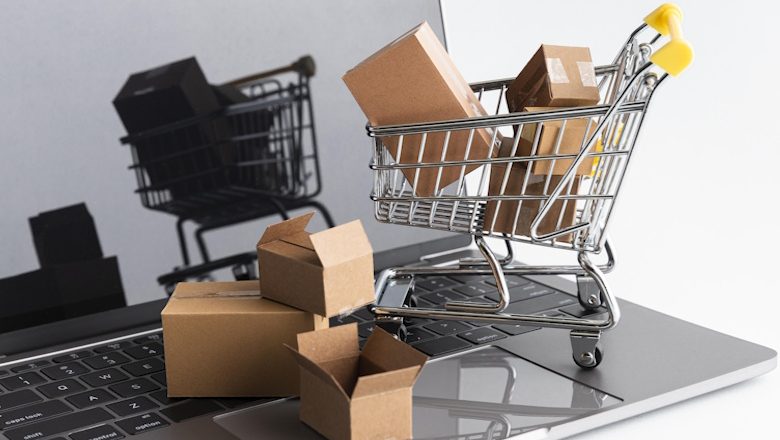 Marketplace-VS-E-Commerce-Mana-yang-Lebih-Menguntungkan-untuk-Bisnis-Qlausa-1