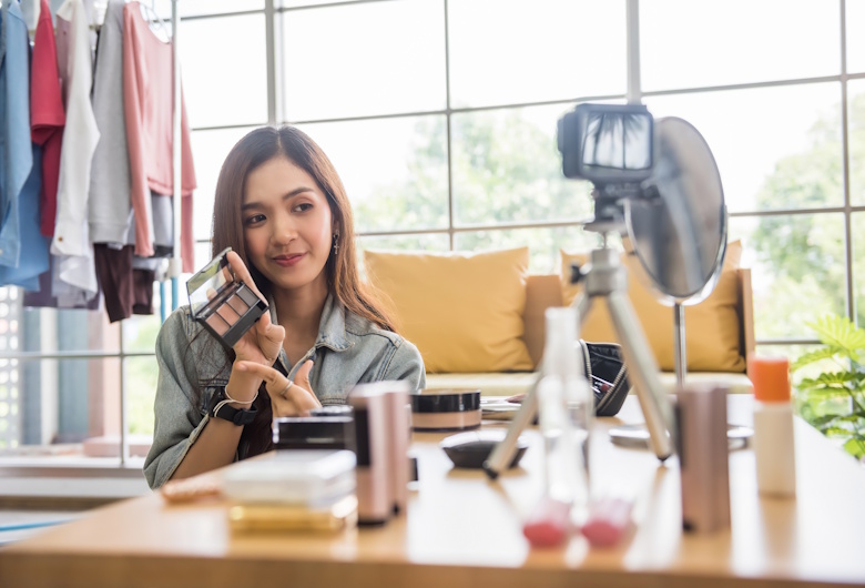 Cara-Mengukur-Efektivitas-Influencer-pada-Campaign-Marketing-Qlausa-1