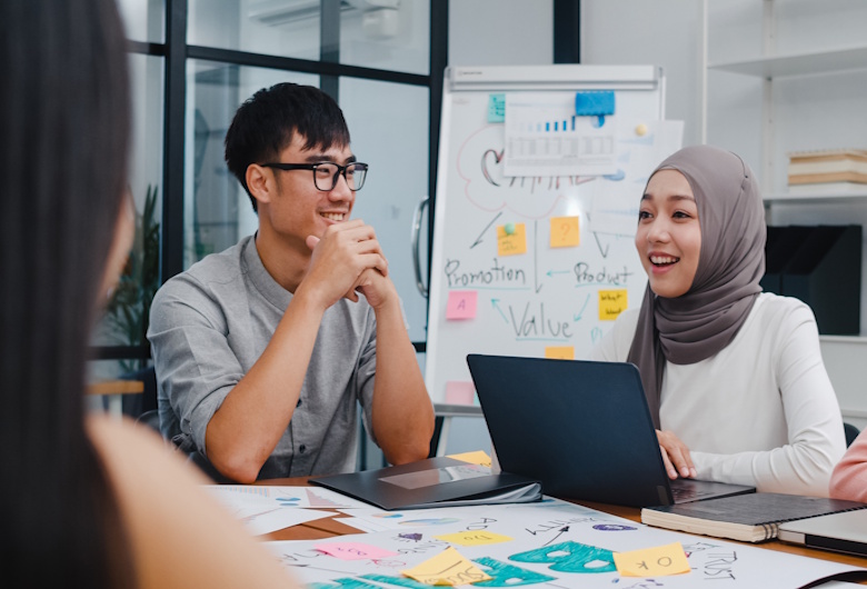 Sosial-Media-Agency-Solusi-Tepat-untuk-Meningkatkan-Visibilitas-Brand-Qlausa-1