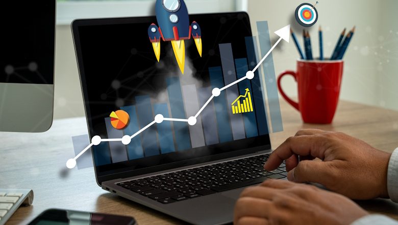 Strategi-Growth-Hacking-dalam-Digital-Marketing-Qlausa-1.