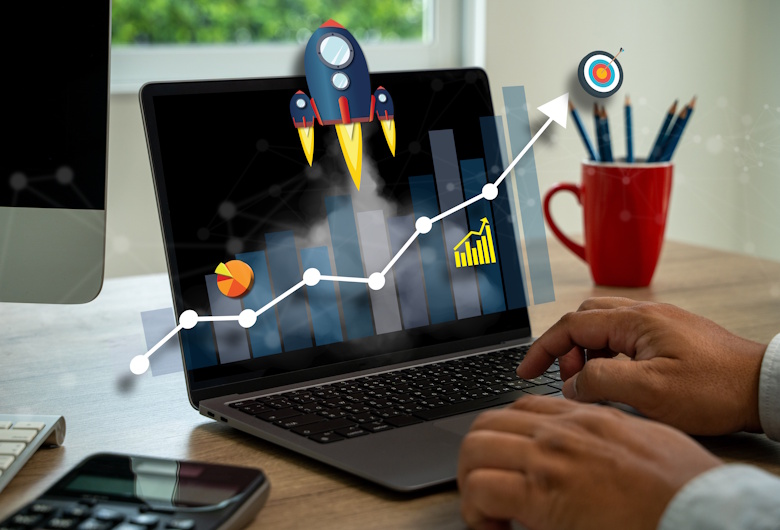 Strategi-Growth-Hacking-dalam-Digital-Marketing-Qlausa-1.