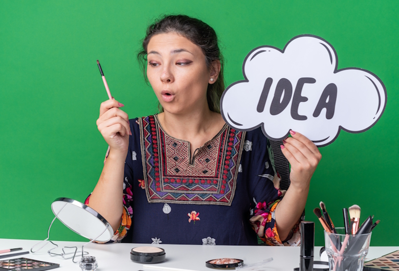 Tips-Memilih-Jasa-Desain-Logo-yang-Tepat-untuk-Bisnis-Online-Qlausa