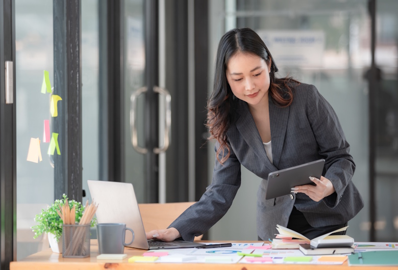 Karir-Digital-Marketing-di-Era-AI-Terancam-atau-Justru-Makin-Dibutuhkan-Qlausa