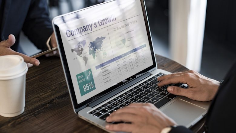 Dari-Biasa-Jadi-Luar-Biasa-dengan-Jasa-Redesign-Website-Profesional-Qlausa