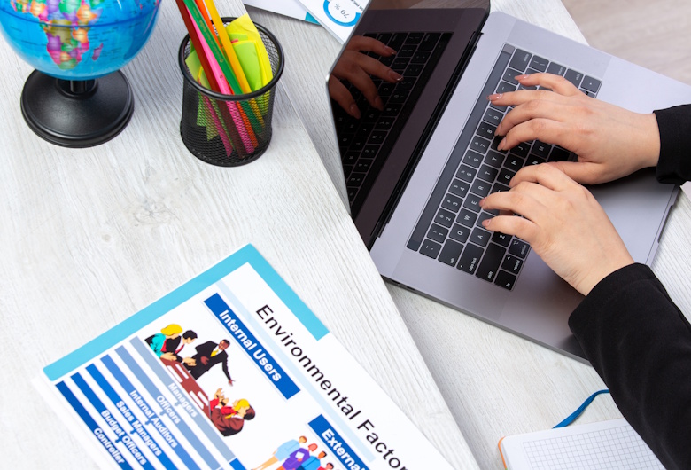 Jasa-SEO-Gading-Serpong-Terpercaya-untuk-Website-Bisnis-Lebih-Optimal-Qlausa