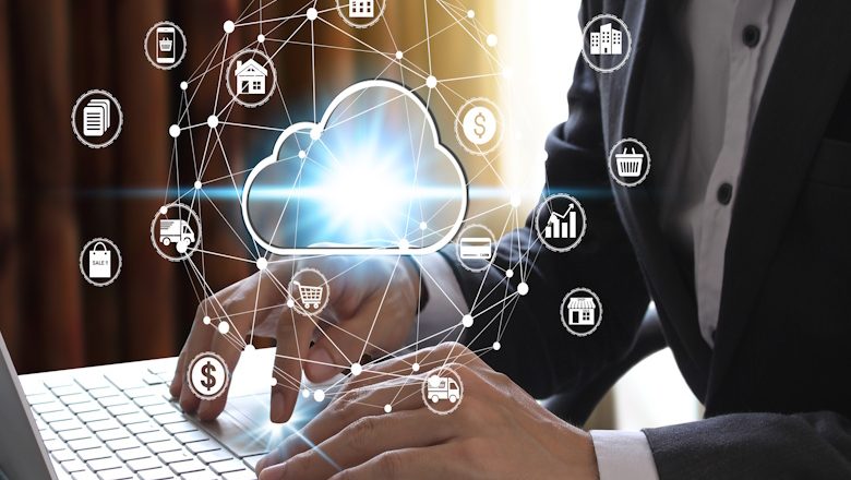 Cloud-Computing-untuk-Bisnis-Manfaat-dan-Implementasinya-bagi-Perusahaan-Modern-Qlausa