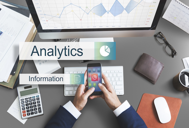 Analisis-Data-Pemasaran-Digital-untuk-Mengoptimalkan-Keputusan-Bisnis-Qlausa