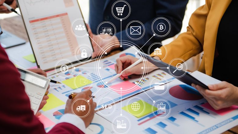 Strategi-Omnichannel-Marketing-untuk-Meningkatkan-Loyalitas-dan-Penjualan-Bisnis-Qlausa