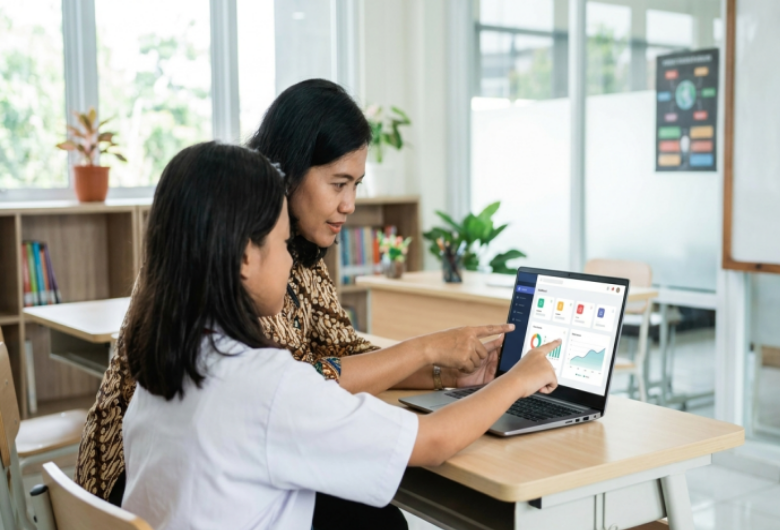 Sistem Informasi Sekolah Berbasis Web: Solusi Digital untuk Sekolah Modern